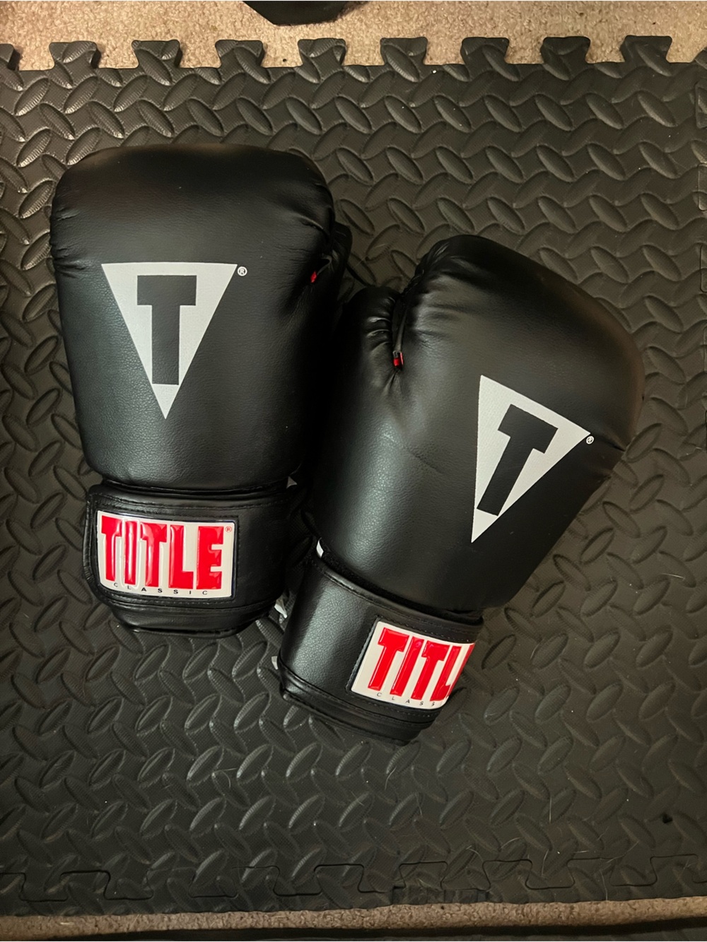 TITLE Black Boxing Gloves - TITLE Classic Training Gloves